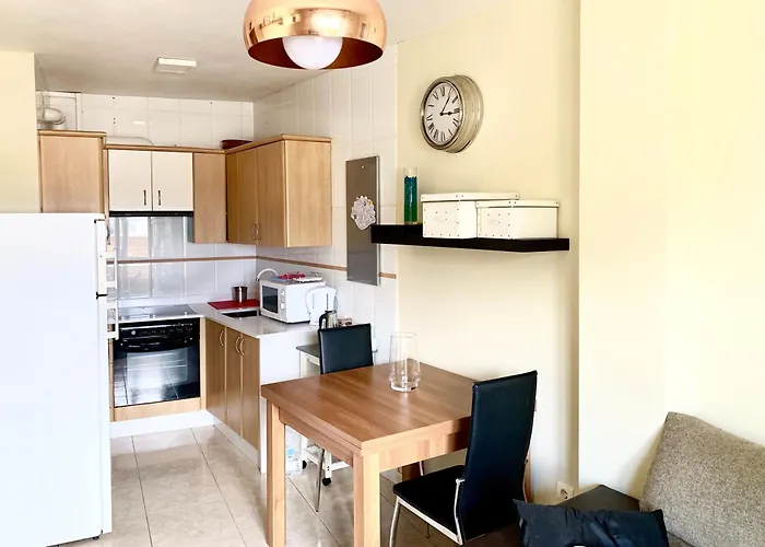 Apartamento A 50 M De Playa-Jardin. Boiro